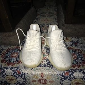 Yeezys size 7 good shape with box